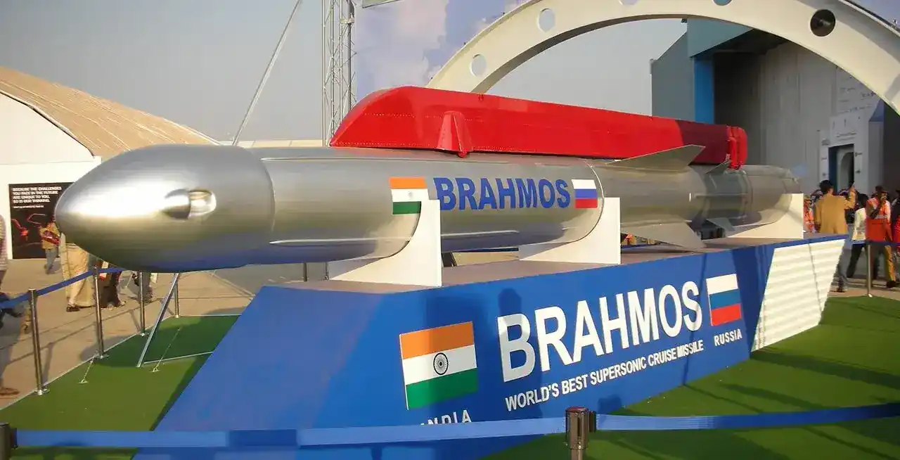 A BrahMos missile placed on a display podium at an expo