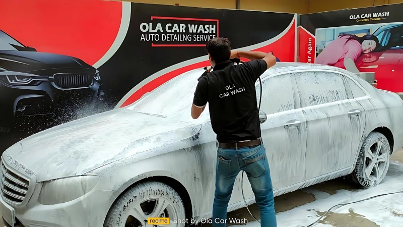 Tech-enabled car wash facility with digital booking system and modern equipment