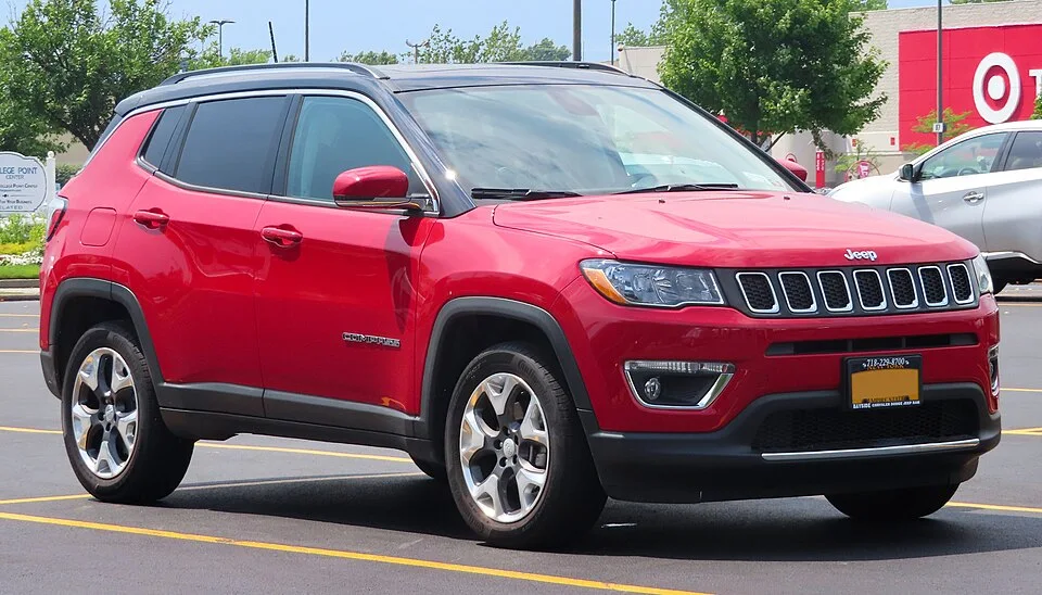 Jeep Compass 4X4 SUV with Selec-Terrain system